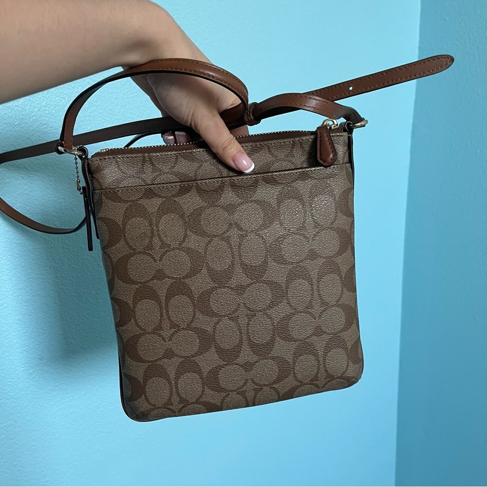 NWOT Coach Crossbody Bag - Picture 2 of 5